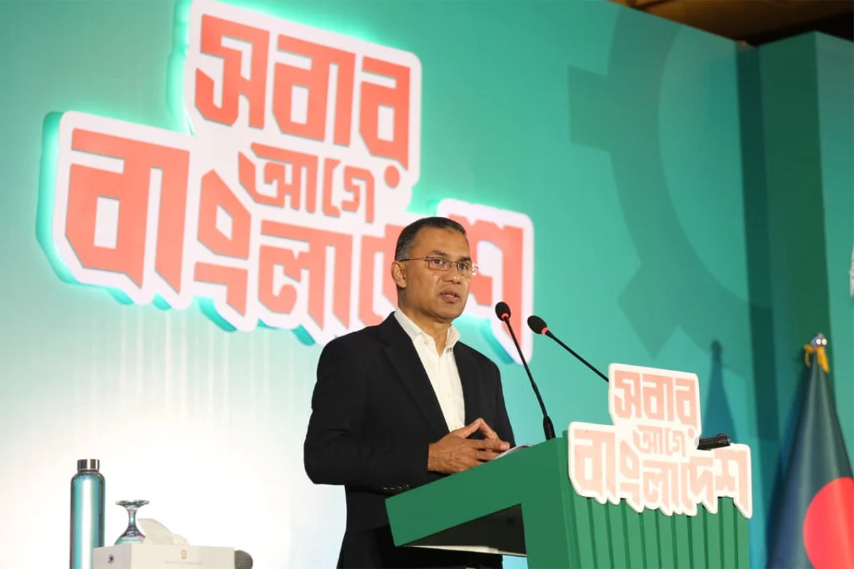 ইশতেহারে বিএনপির বড় চমক ‘ফ্যামিলি কার্ড’: নিম্ন আয়ের পরিবার...